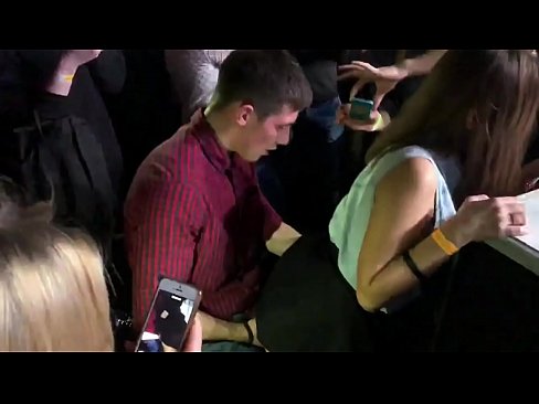 ❤️ Tõeline seks vene ööklubis. 18-aastane vene tüdruk anusesse ja tuppe keppimine ööklubis ️❌ Super porno at us ❤